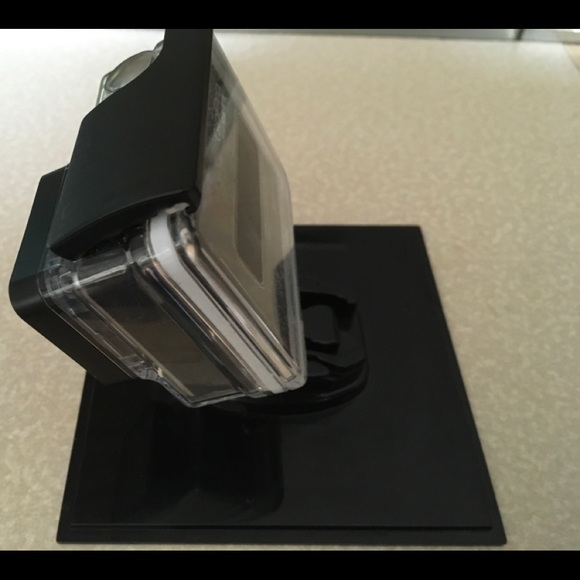 GoPro 3 Be a Hero Black with Chrome Accents - Picture 10 of 10